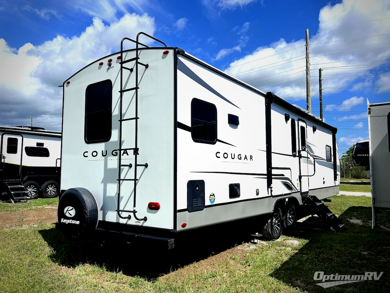 2024 Keystone Cougar Half-Ton 30RKD Photo 3