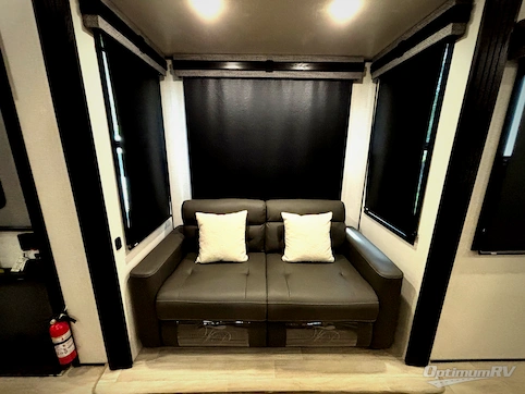 2023 KZ Durango Gold G391RKF RV Photo 4