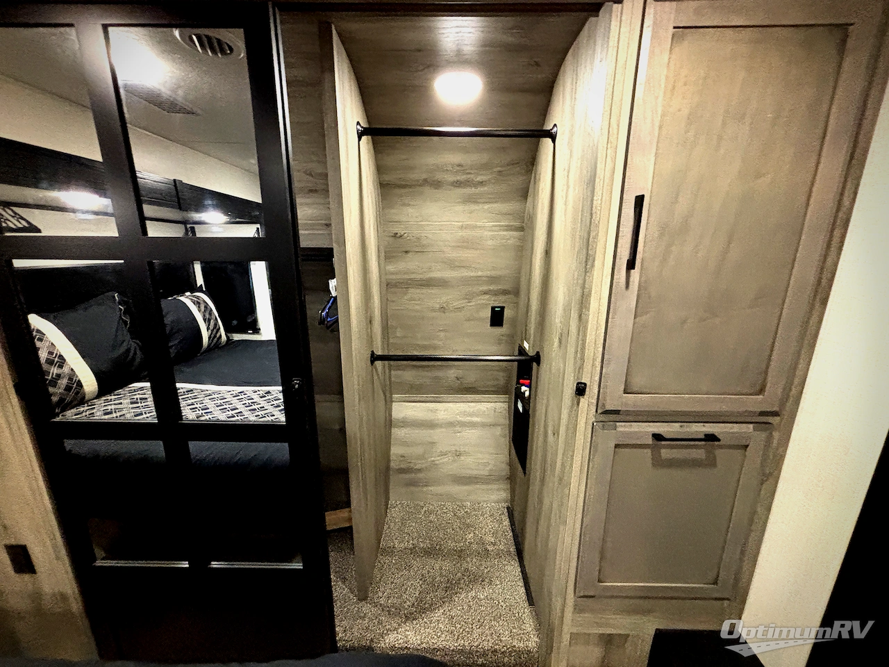 2023 KZ Durango Gold G391RKF Photo 11