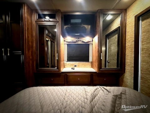 2018 Newmar Canyon Star 3924 RV Photo 4