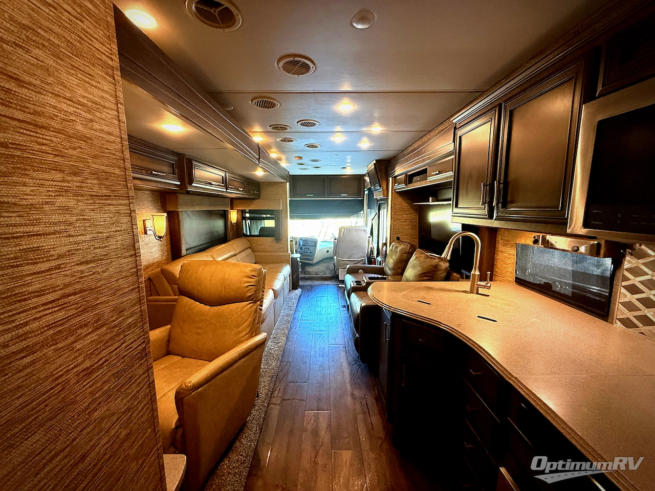 2018 Newmar Canyon Star 3924 Photo 5