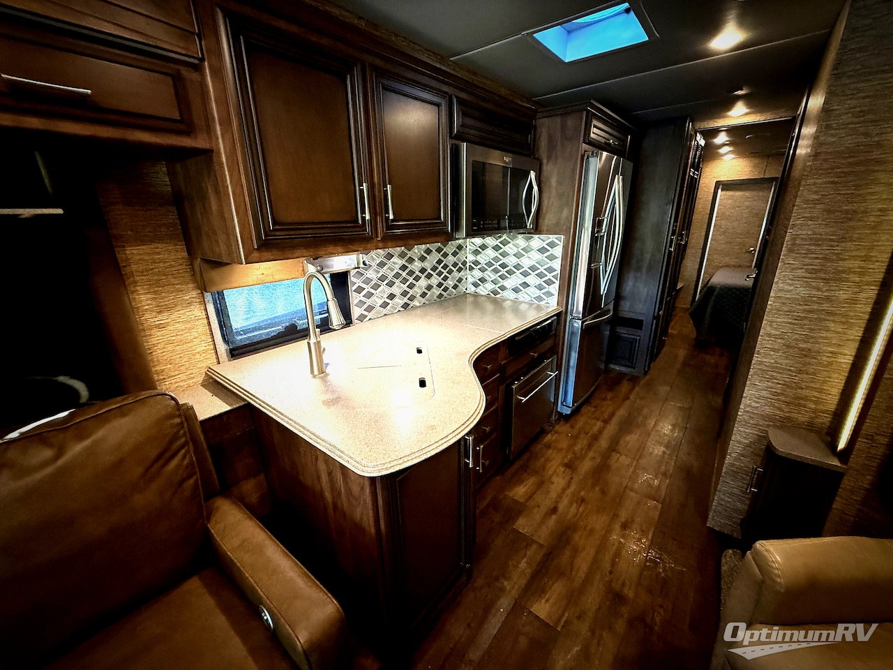 2018 Newmar Canyon Star 3924 Photo 9