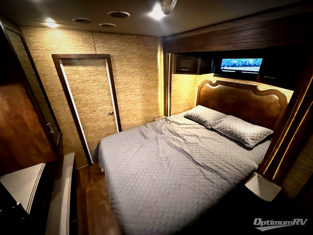 2018 Newmar Canyon Star 3924 Photo 18