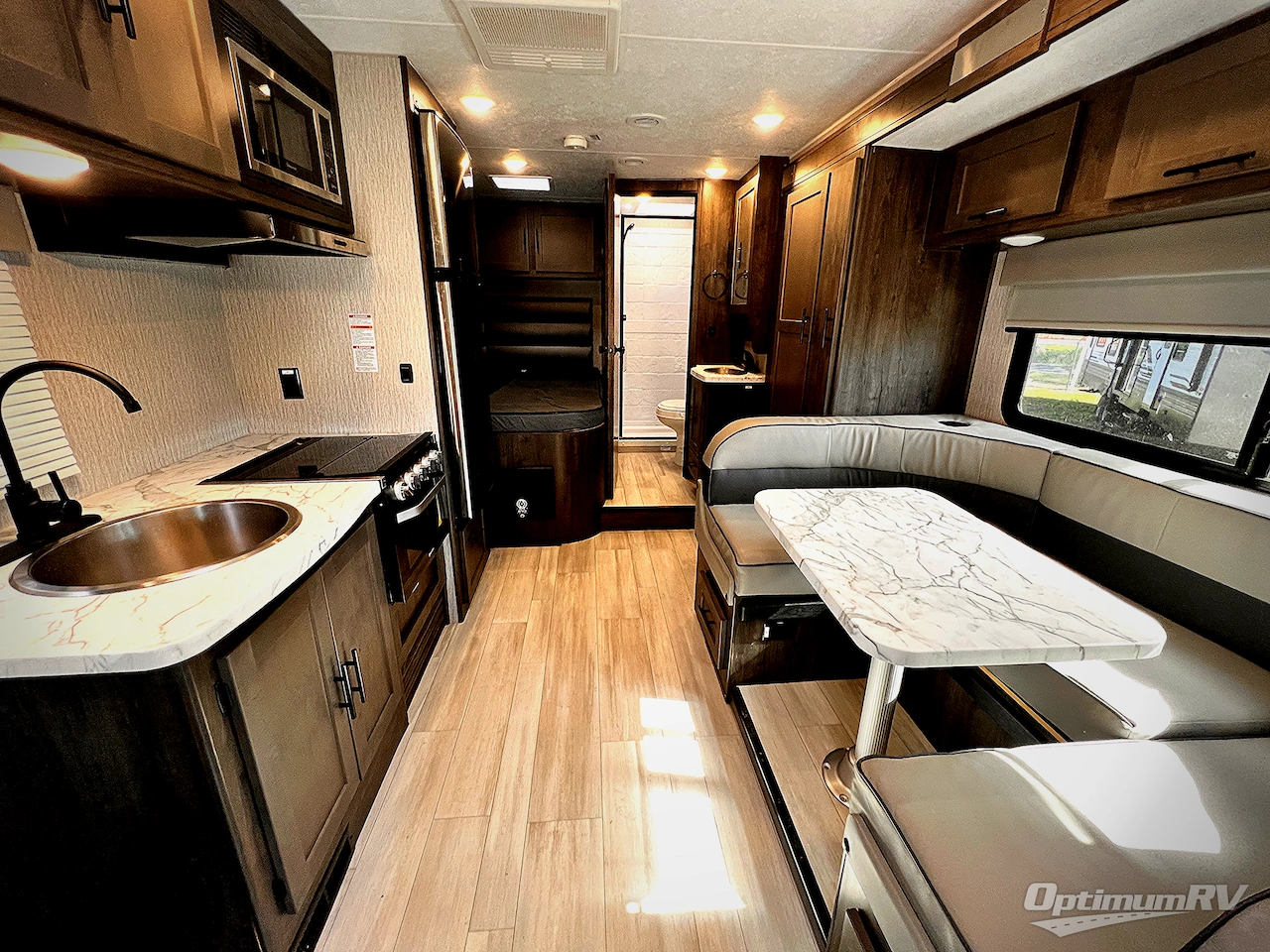2023 Coachmen Prism LE 2150CB Photo 4