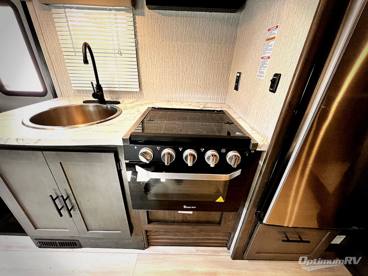 2023 Coachmen Prism LE 2150CB Photo 11