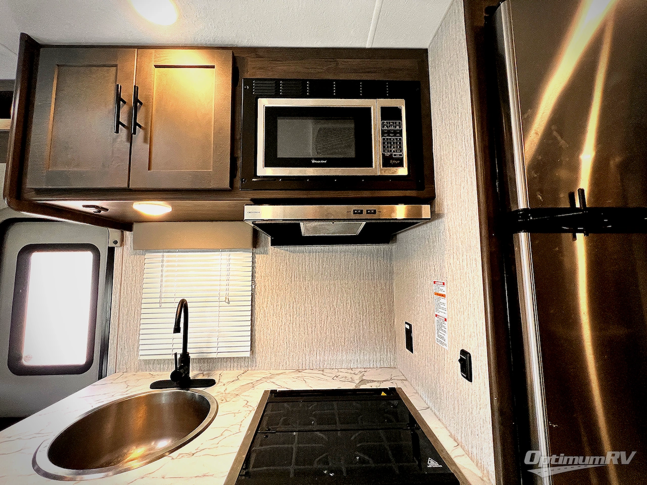 2023 Coachmen Prism LE 2150CB Photo 12