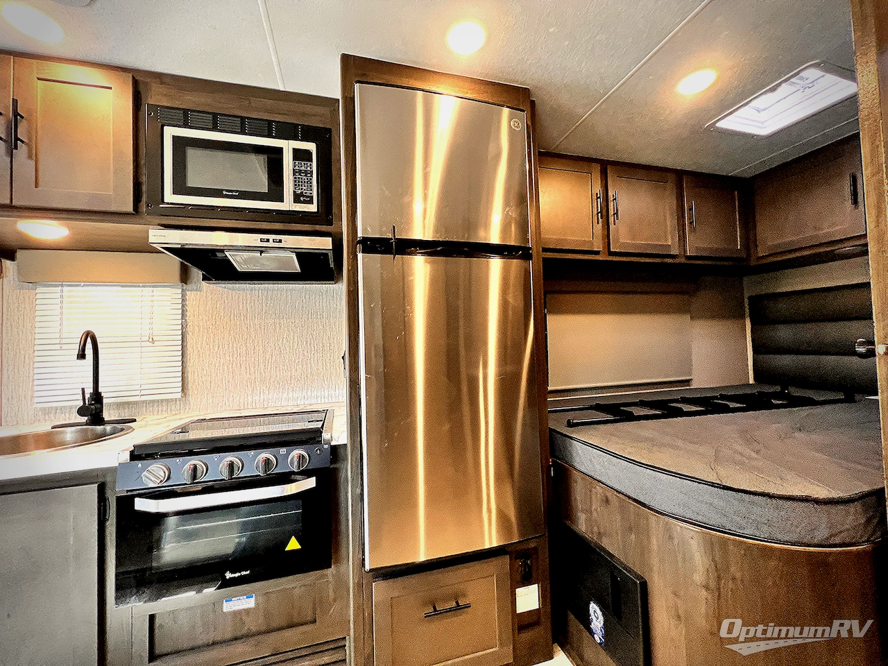 2023 Coachmen Prism LE 2150CB Photo 13