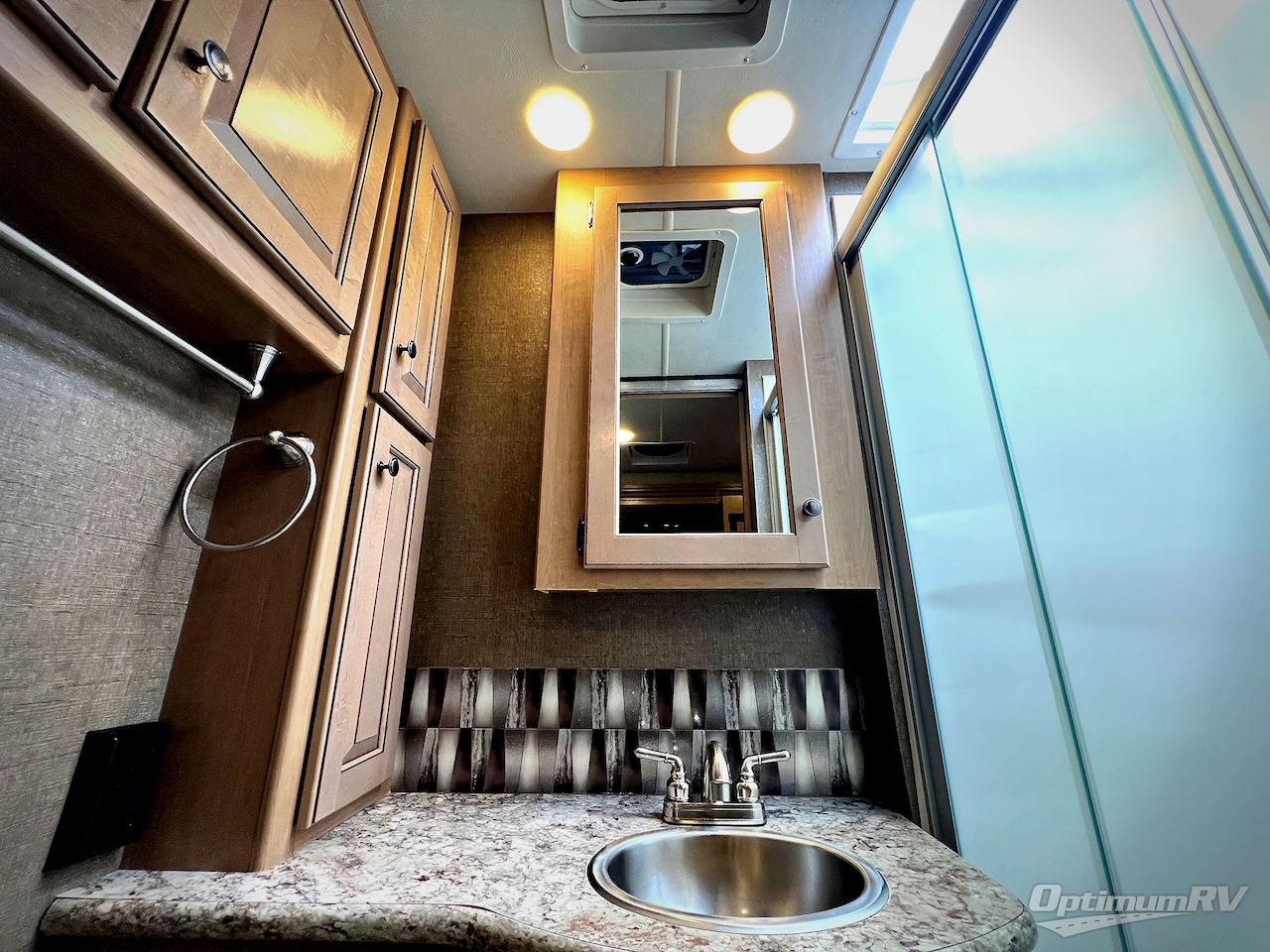 2019 Thor Windsport 29M Photo 12