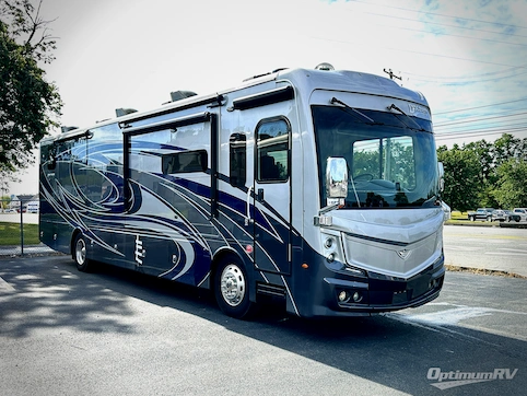 Used 2022 Fleetwood Discovery 38K Featured Photo