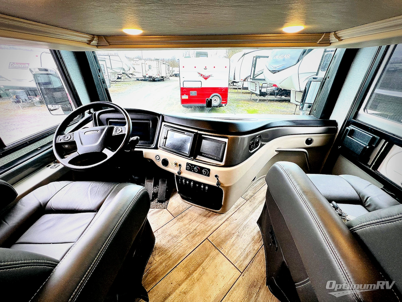2022 Fleetwood Discovery 38K Photo 2