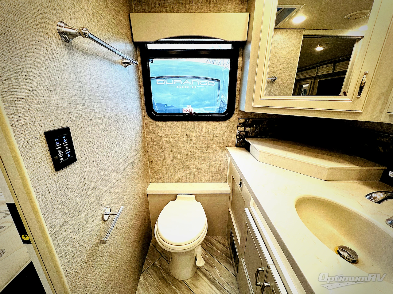 2022 Fleetwood Discovery 38K Photo 30