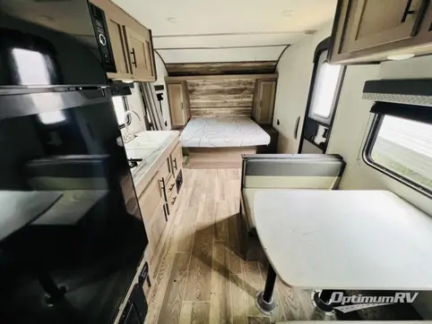 2022 Gulf Stream Ameri-Lite Ultra Lite 248BH RV Photo 2