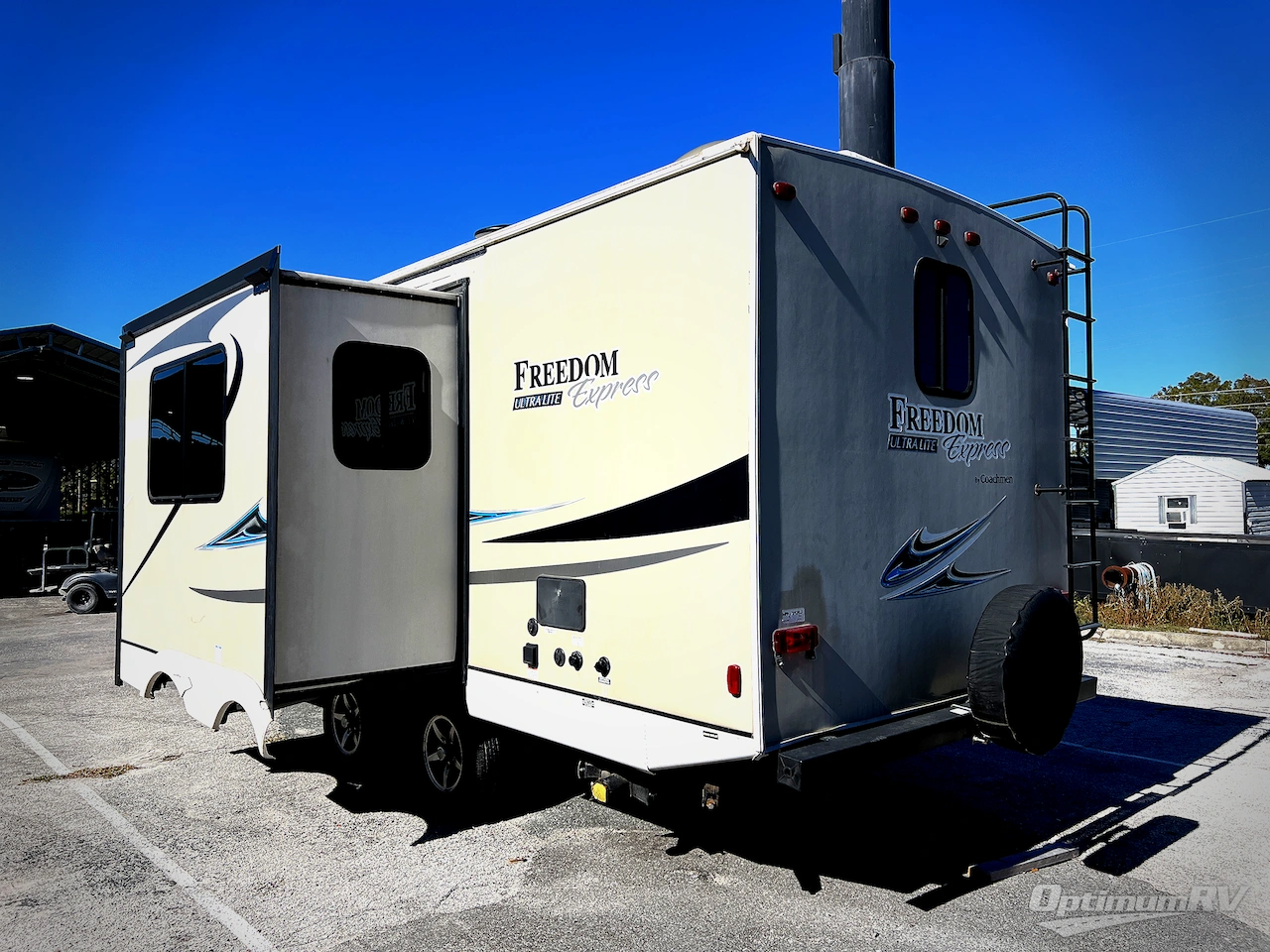 2019 Coachmen Freedom Express Ultra Lite 248RBS Photo 2