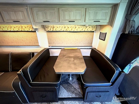 2021 Forest River Sunseeker LE 2550DSLE Ford RV Photo 4