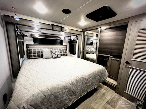 2022 Keystone Montana 3791RD RV Photo 4