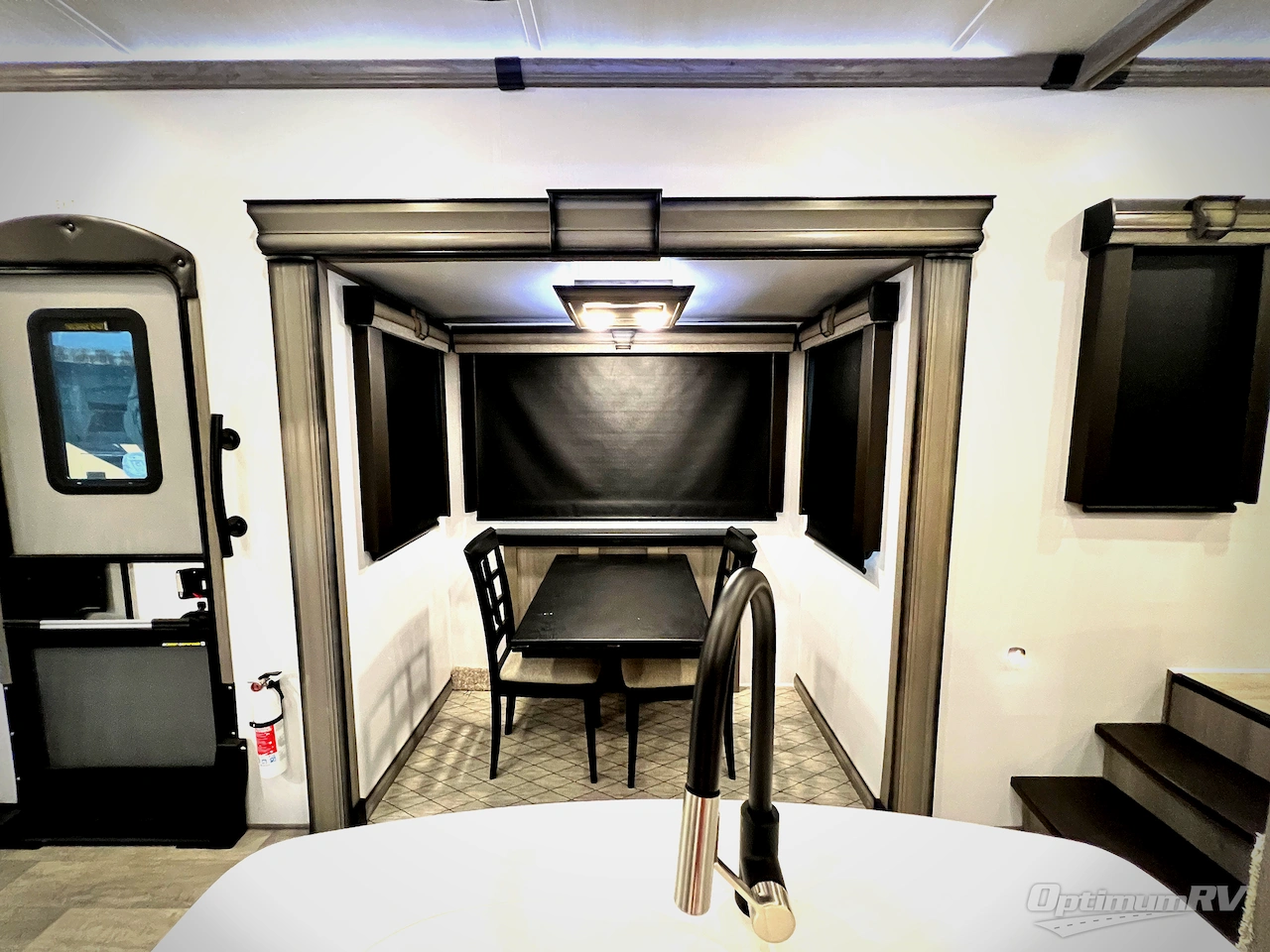 2022 Keystone Montana 3791RD Photo 15