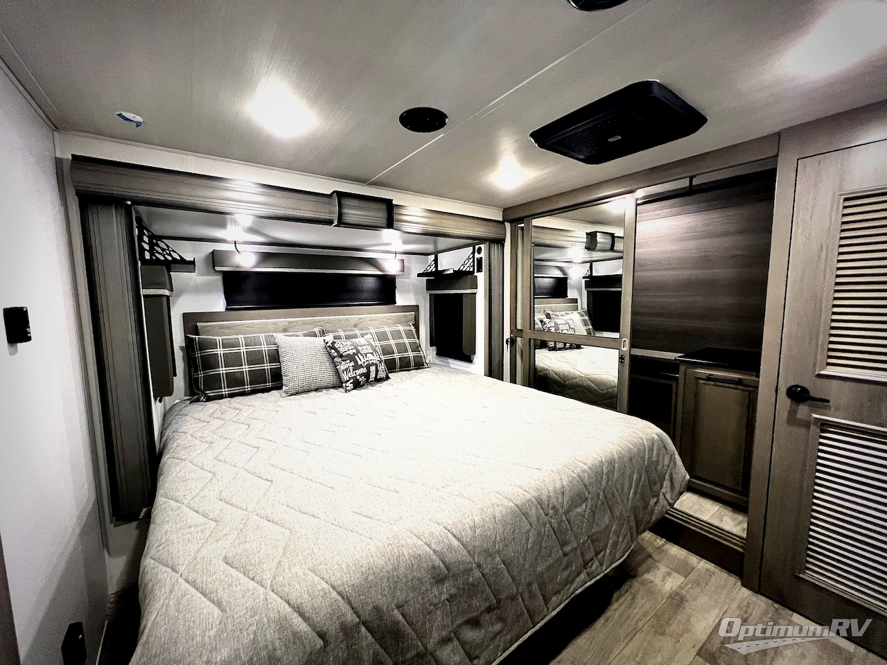 2022 Keystone Montana 3791RD Photo 22