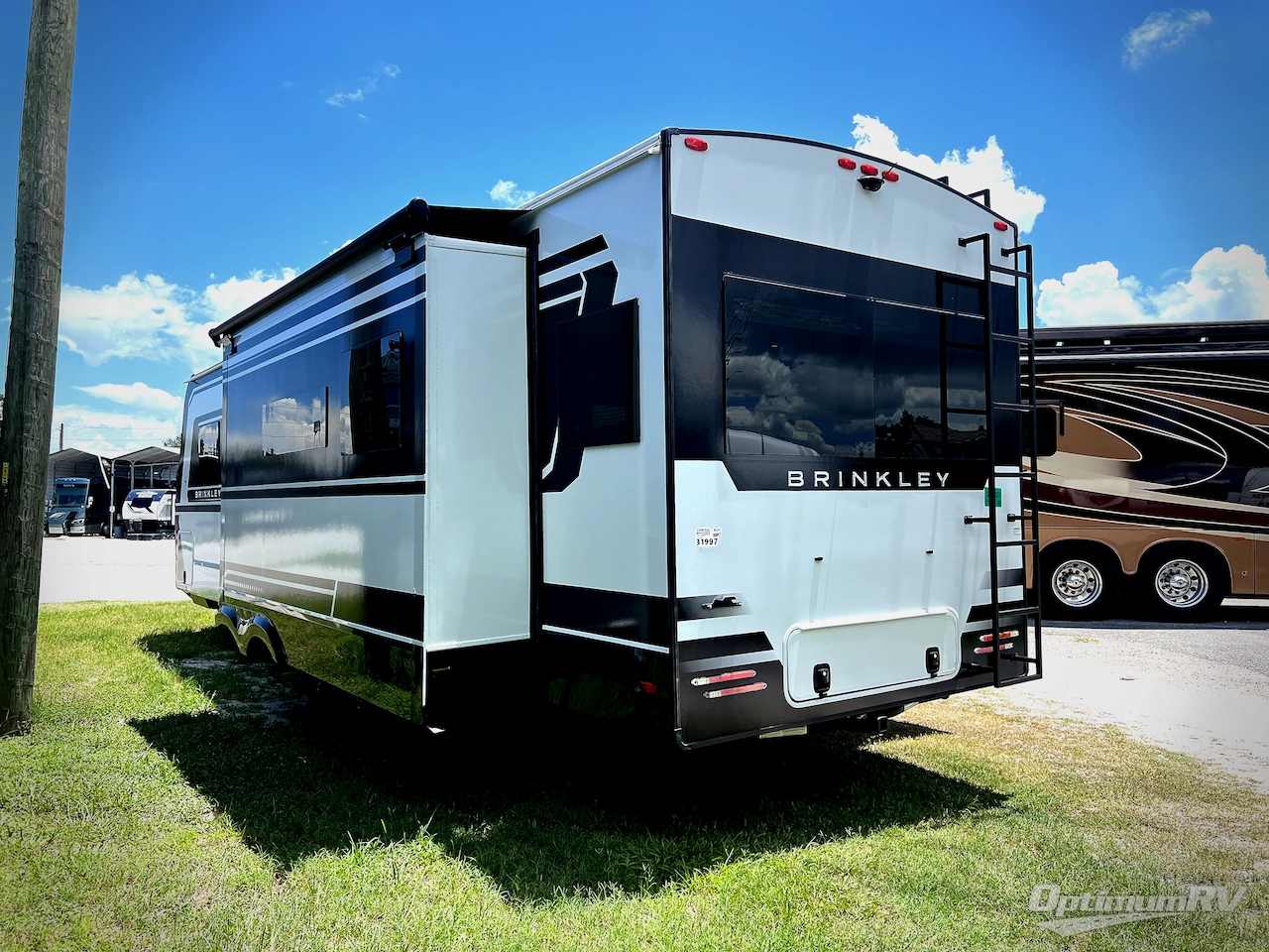 2025 Brinkley Model Z Air 297 Photo 2