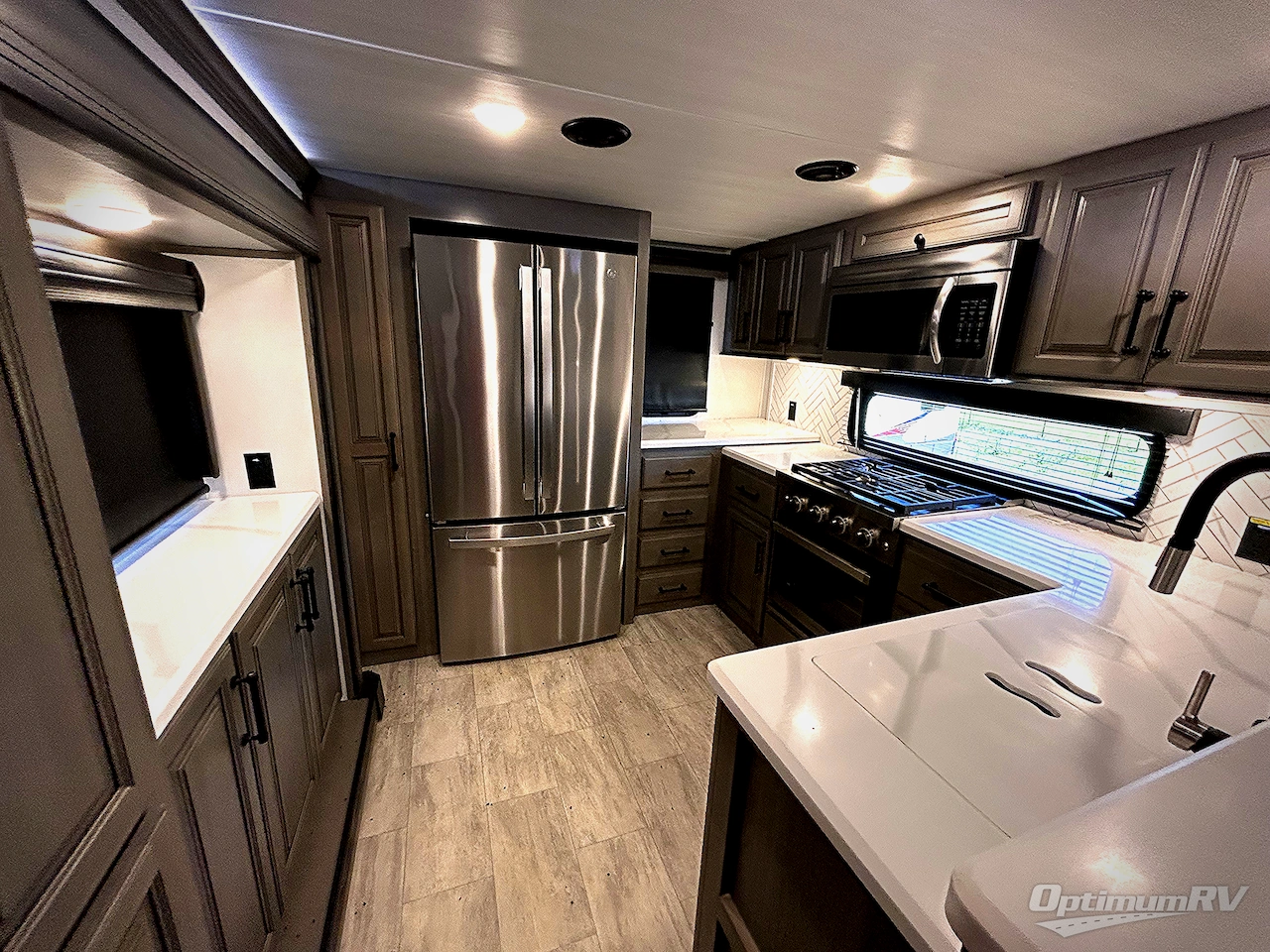 2023 Keystone Montana 3901RK Photo 5