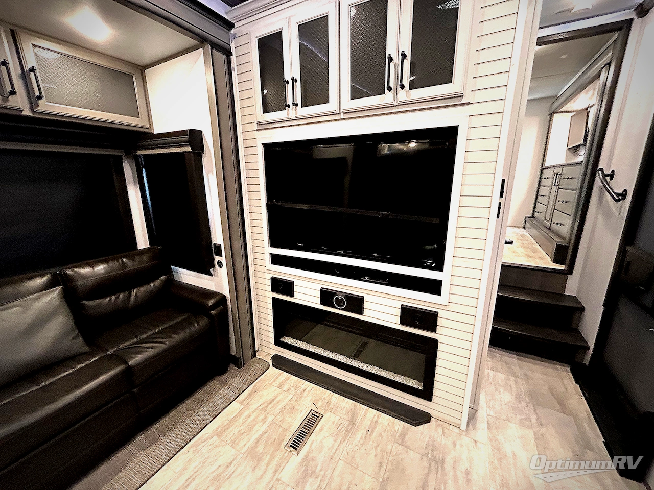2023 Keystone Montana 3901RK Photo 14