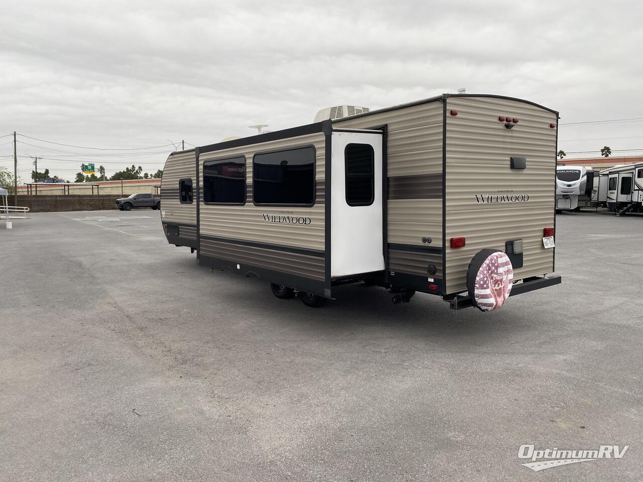 2019 Forest River Wildwood 27RKS Photo 4