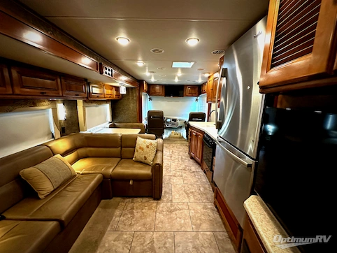 2014 Tiffin Allegro 31 SA RV Photo 2
