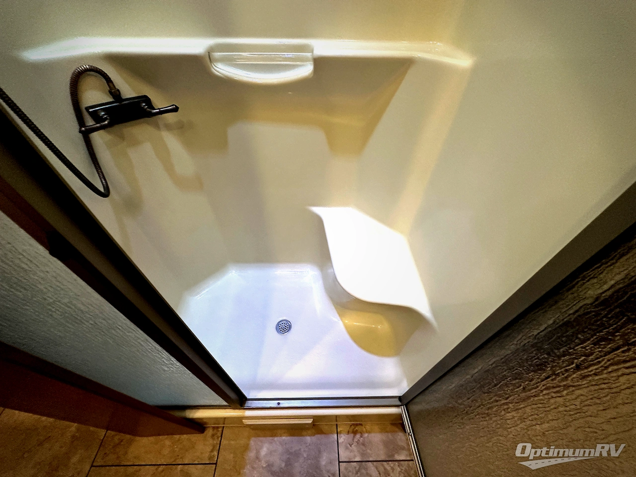 2014 Tiffin Allegro 31 SA Photo 16