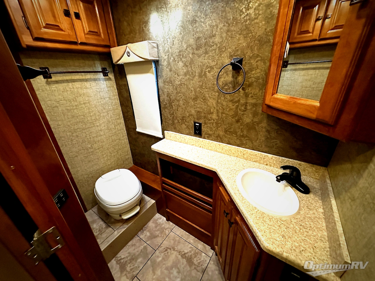 2014 Tiffin Allegro 31 SA Photo 18