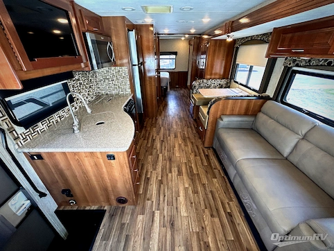 2018 Coachmen Mirada 31FW RV Photo 2