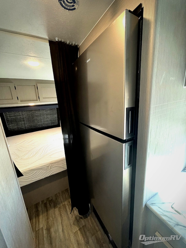 2024 Coachmen Apex Nano 213RDS Photo 8