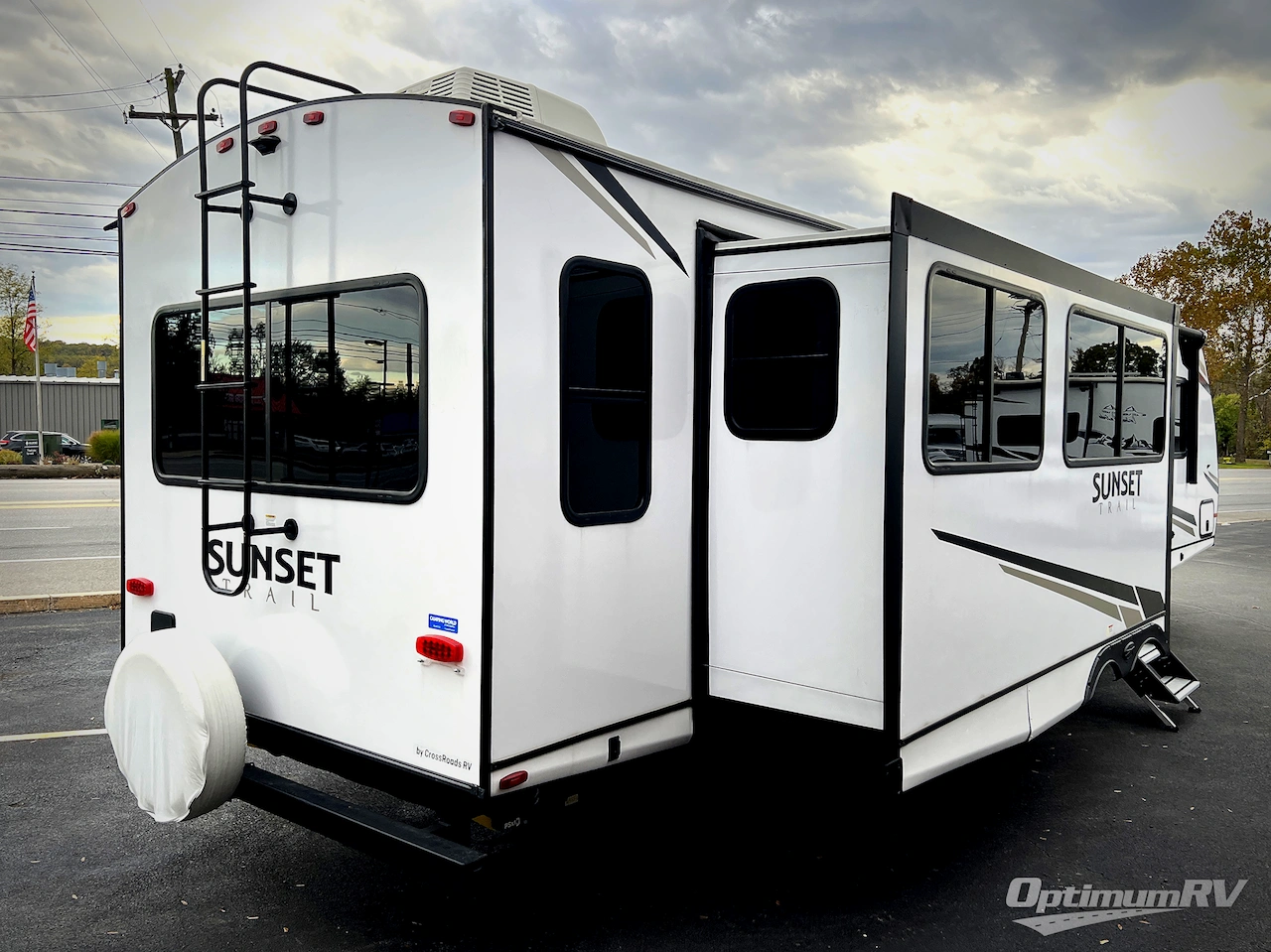 2024 CrossRoads Sunset Trail SS330SI Photo 3