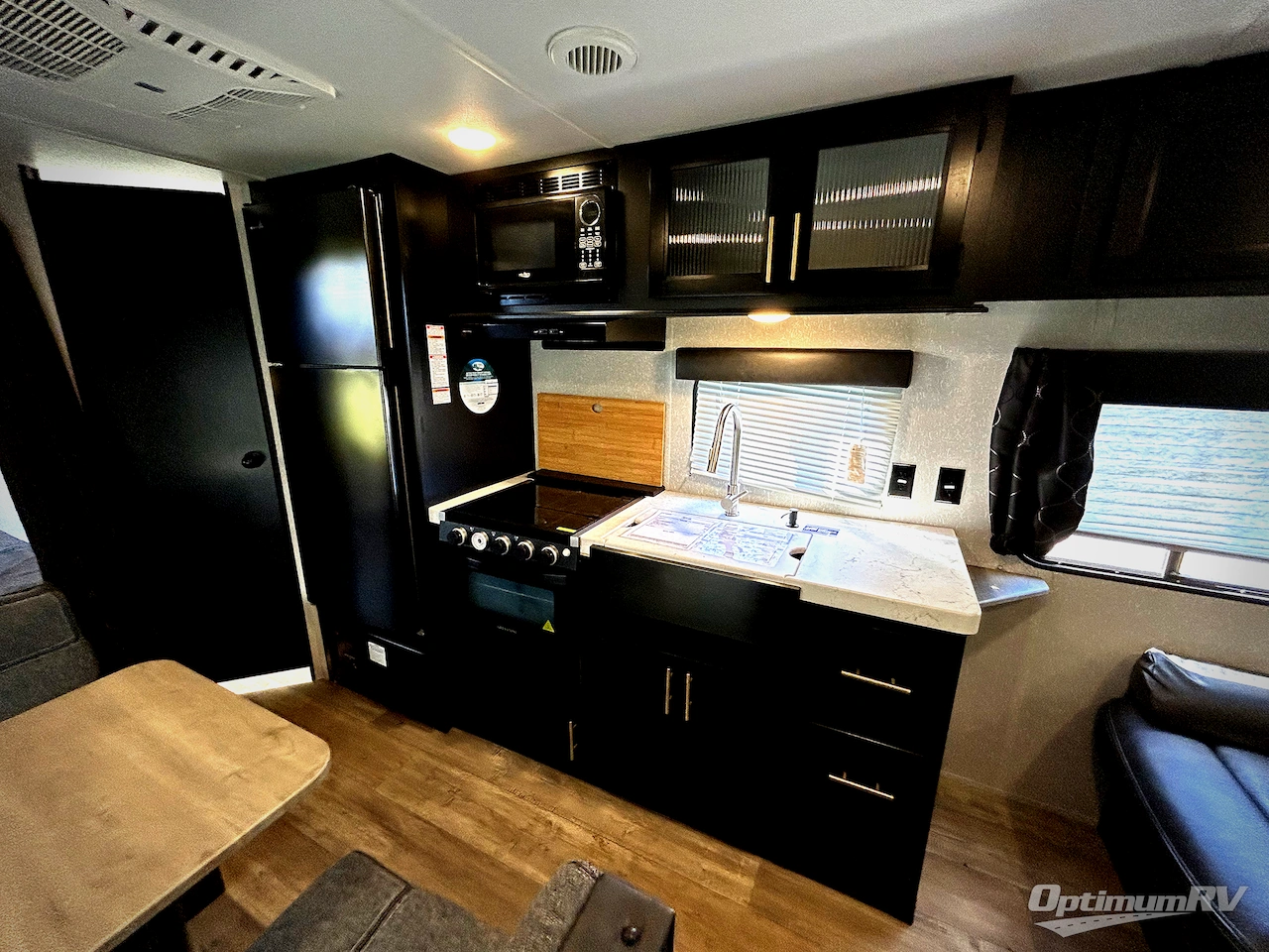 2022 Forest River Cherokee Grey Wolf 26DJSE Photo 9