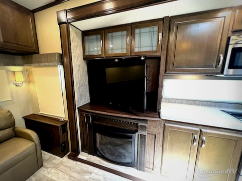 2019 Grand Design Solitude S-Class 2930RL RV Photo 2