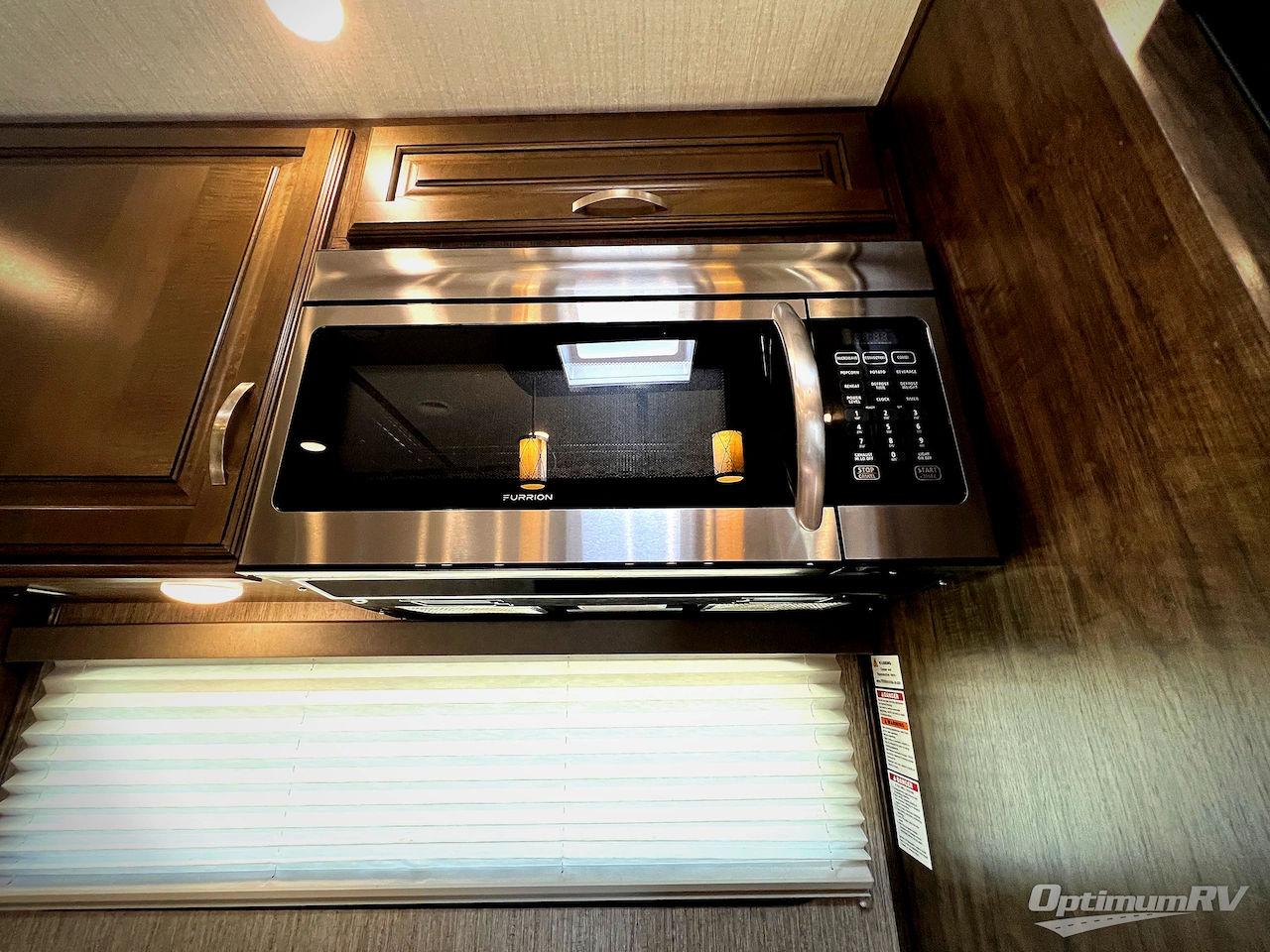 2019 Grand Design Solitude S-Class 2930RL Photo 9