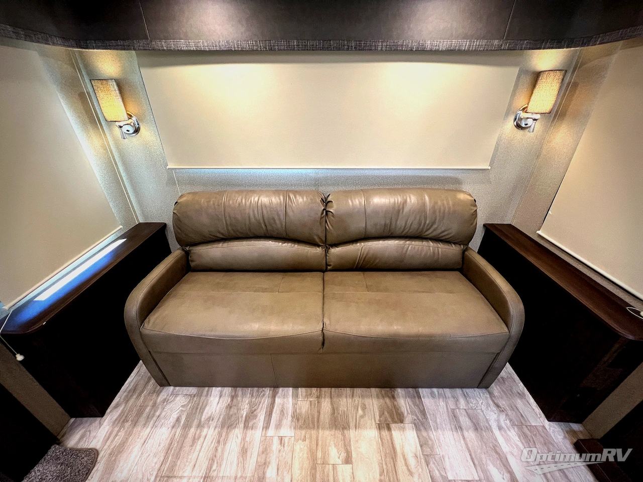 2019 Grand Design Solitude S-Class 2930RL Photo 12