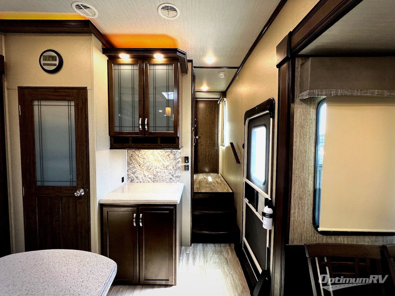 2019 Grand Design Solitude S-Class 2930RL Photo 16
