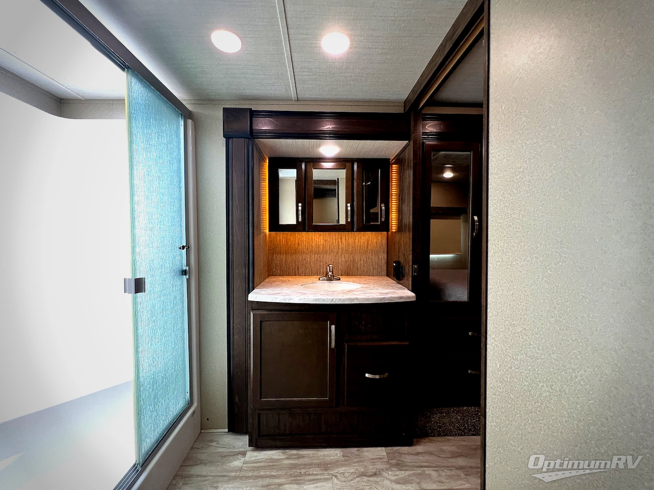 2019 Grand Design Solitude S-Class 2930RL Photo 17