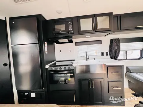 2022 Forest River Cherokee Grey Wolf 26DJSE RV Photo 4