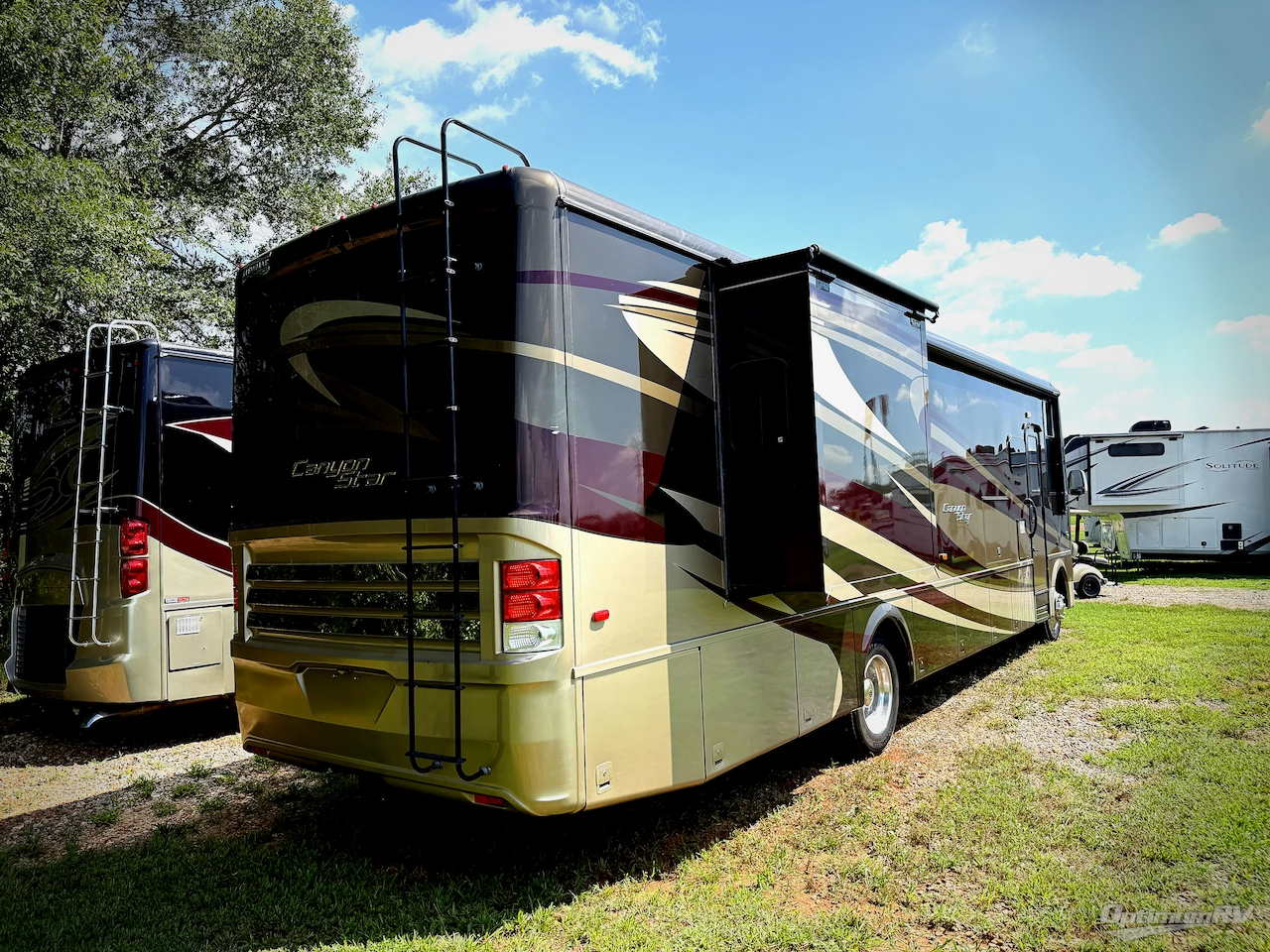 2015 Newmar Canyon Star 3610 Photo 2