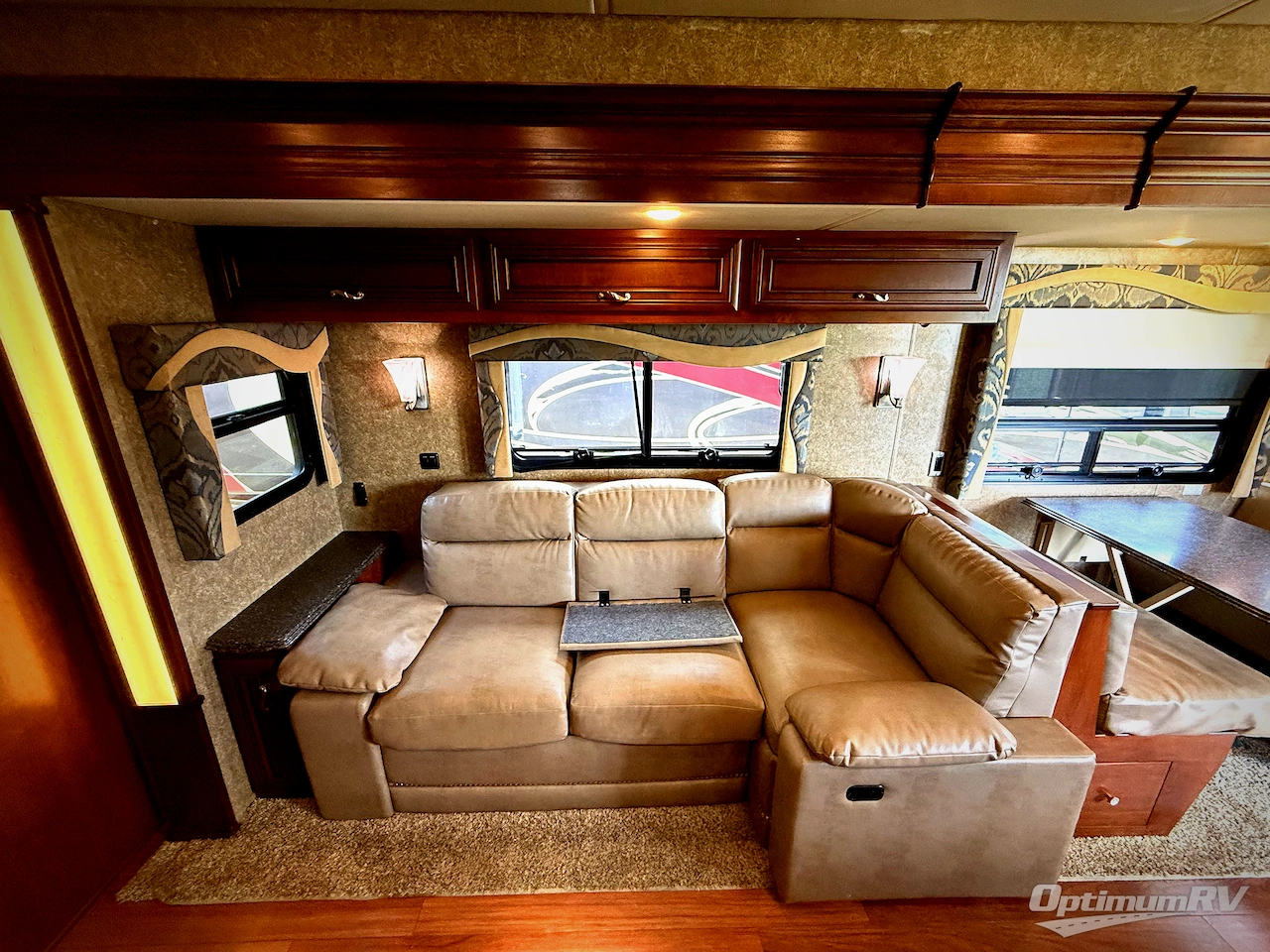 2015 Newmar Canyon Star 3610 Photo 7
