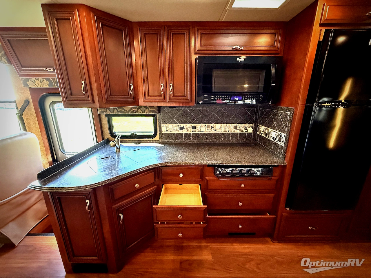 2015 Newmar Canyon Star 3610 Photo 8