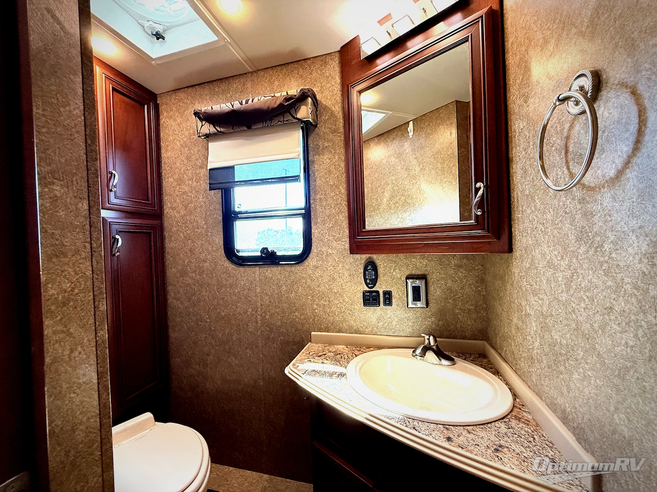 2015 Newmar Canyon Star 3610 Photo 13