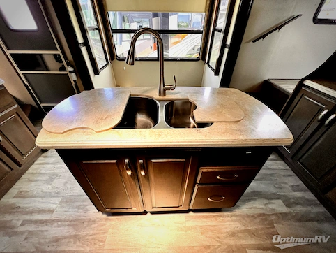 2019 Grand Design Solitude 375RES RV Photo 3