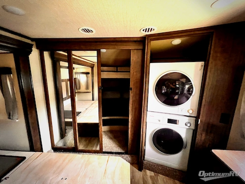 2019 Grand Design Solitude 375RES RV Photo 4