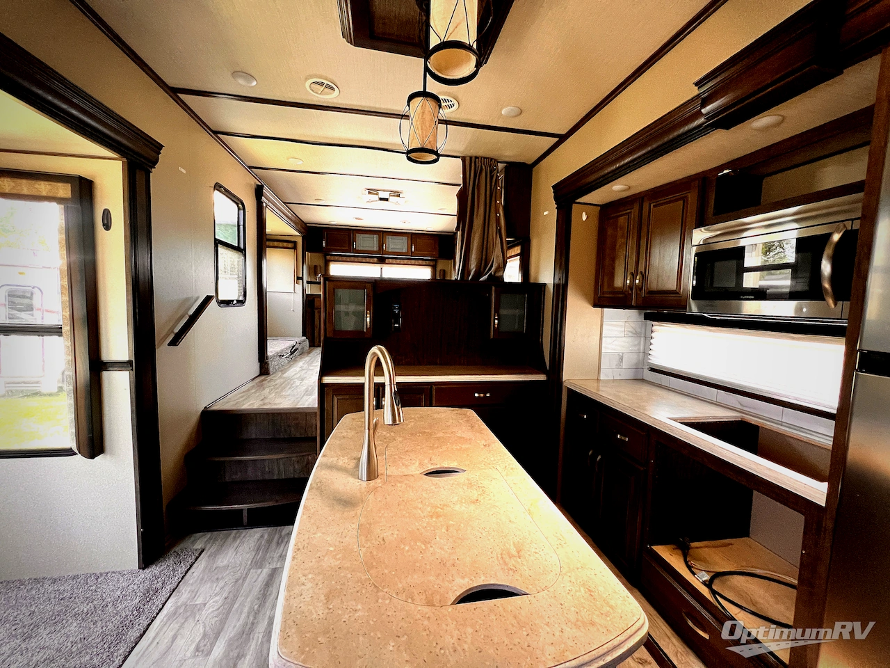 2019 Grand Design Solitude 375RES Photo 4