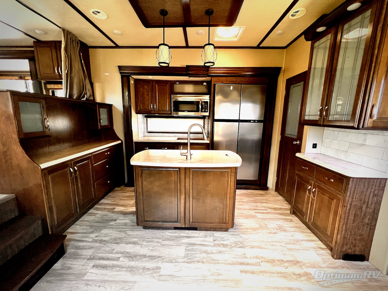 2019 Grand Design Solitude 375RES Photo 10