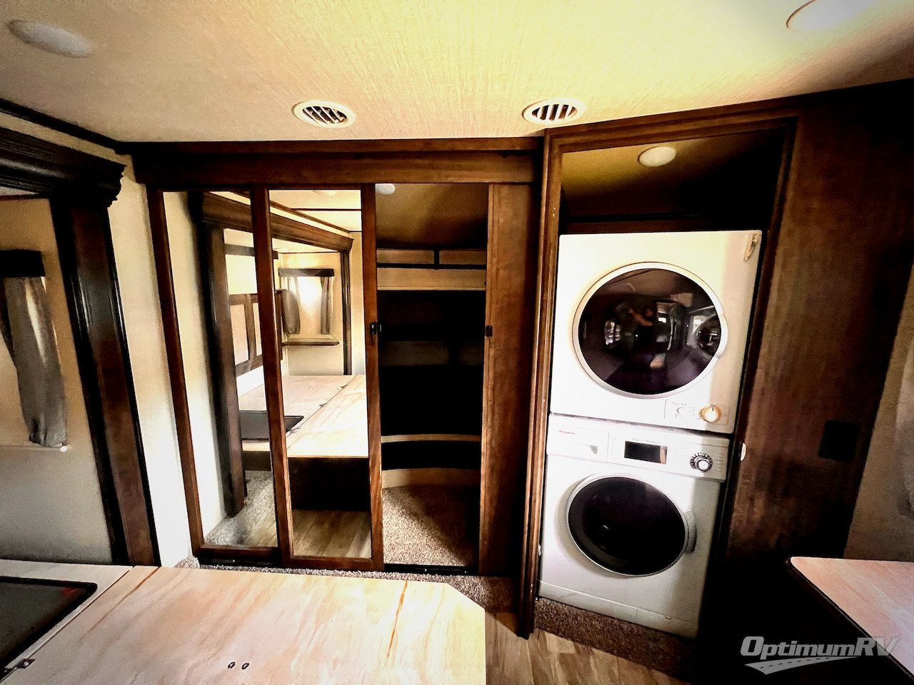 2019 Grand Design Solitude 375RES Photo 16