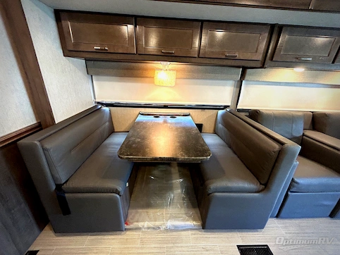 2022 Winnebago Adventurer 36Z RV Photo 3