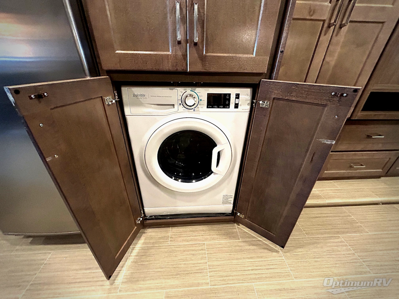 2022 Winnebago Adventurer 36Z Photo 15