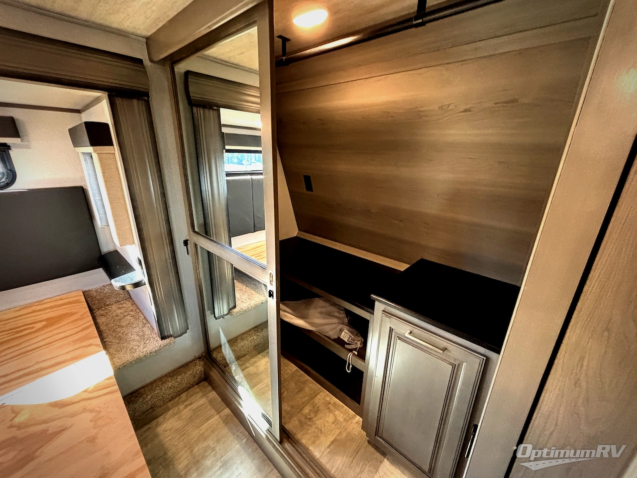 2020 Keystone Montana Legacy 3120RL Photo 16